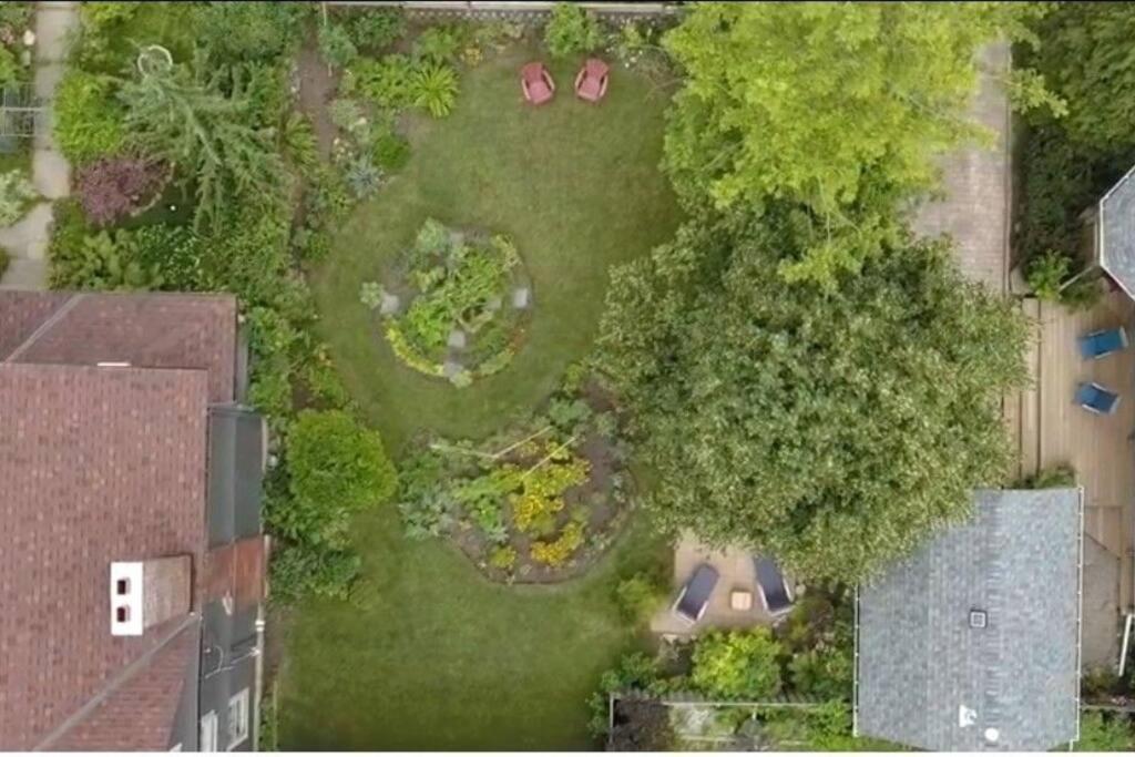 Garden 2 Storey House ナイアガラ・フォールズ エクステリア 写真